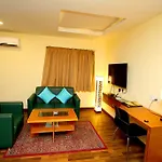 Hotel Crestwood