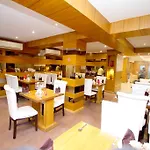 Hotel Crestwood